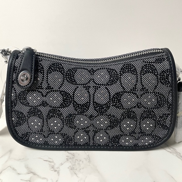 ❌SOLD❌ New Coach Swinger 20 Bag in Crystal Jacquard Black - Picture 7 of 14
